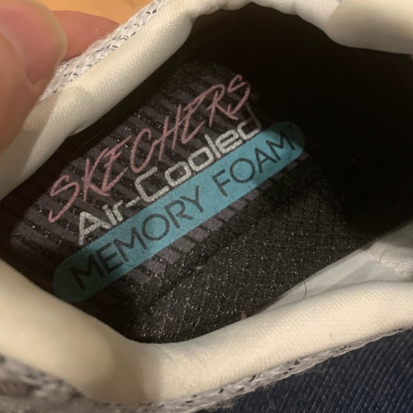 2 pairs Sketchers Sneakers - Picture 4 of 6